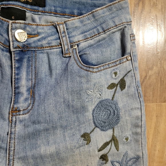 GG Jeans Womens Size 6 - Picture 3 of 12